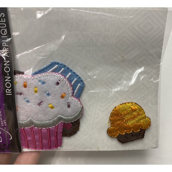 Next Style Iron-On Cupcake Appliques 6-Piece Value Pack NEW - Picture 3 of 4